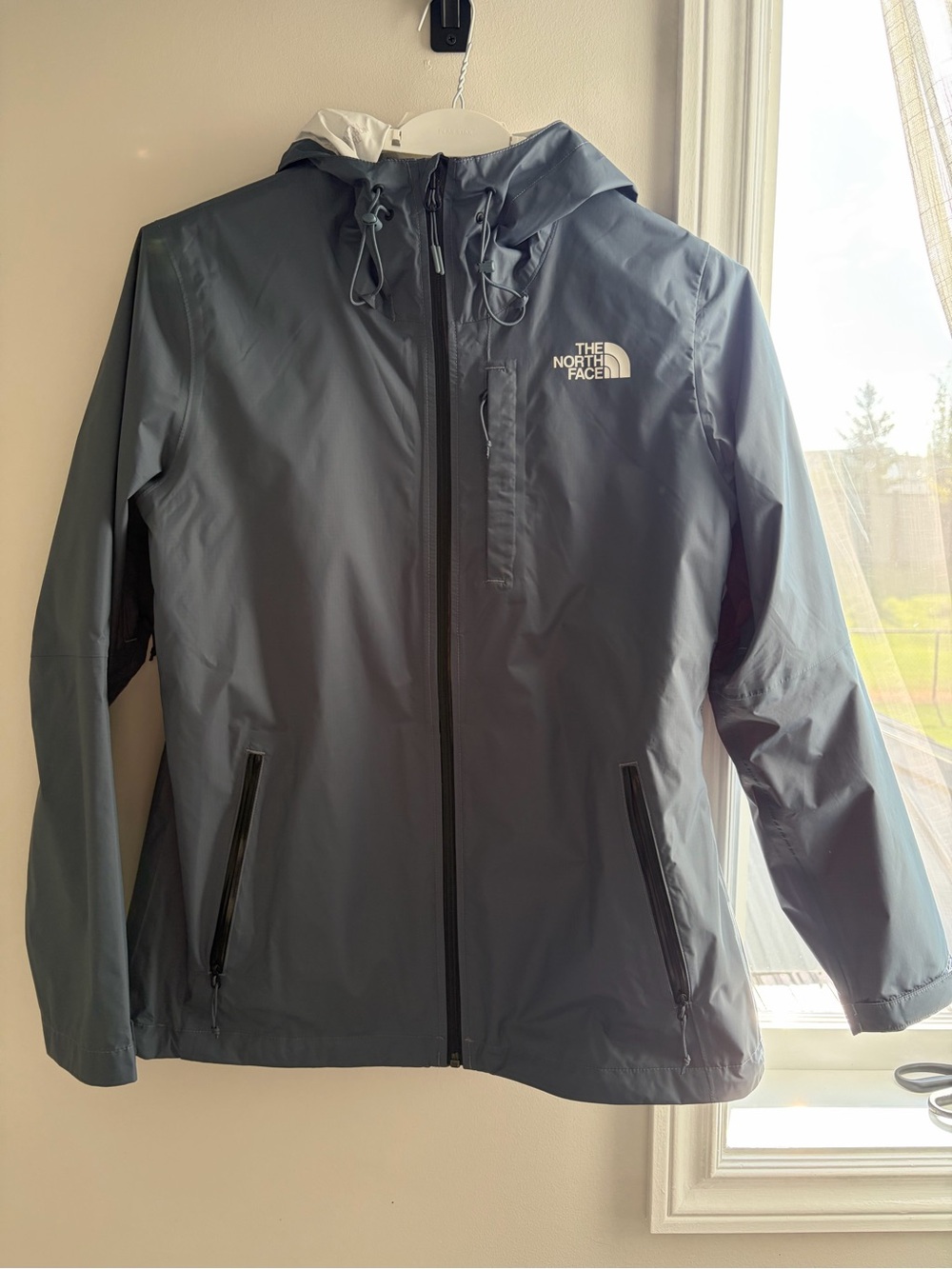 The North Face Women's Granite Gray Alta Vista Waterproof Jacket